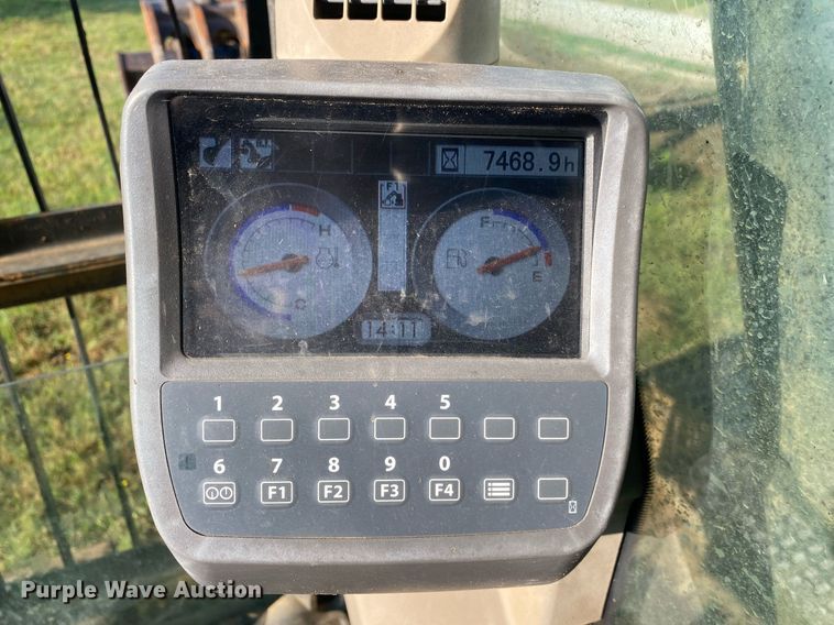 image for item DI7821 2009 John Deere 200D LC  excavator