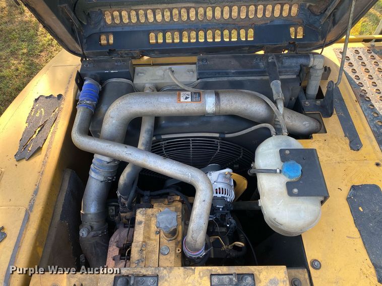 image for item DI7821 2009 John Deere 200D LC  excavator