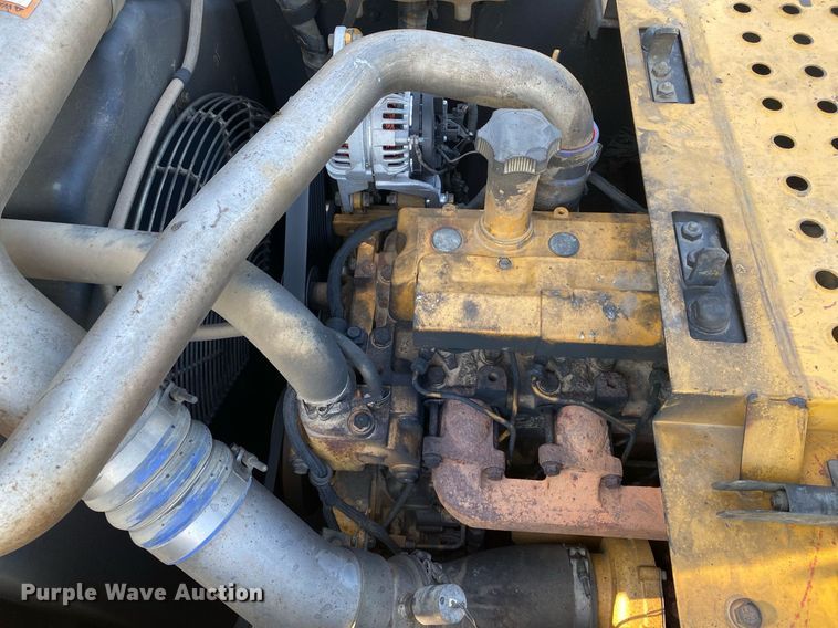 image for item DI7821 2009 John Deere 200D LC  excavator