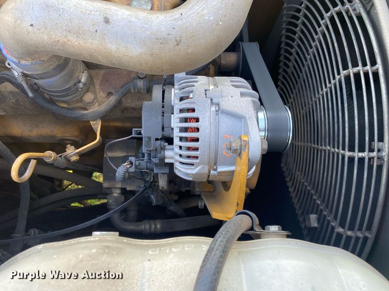 image for item DI7821 2009 John Deere 200D LC  excavator