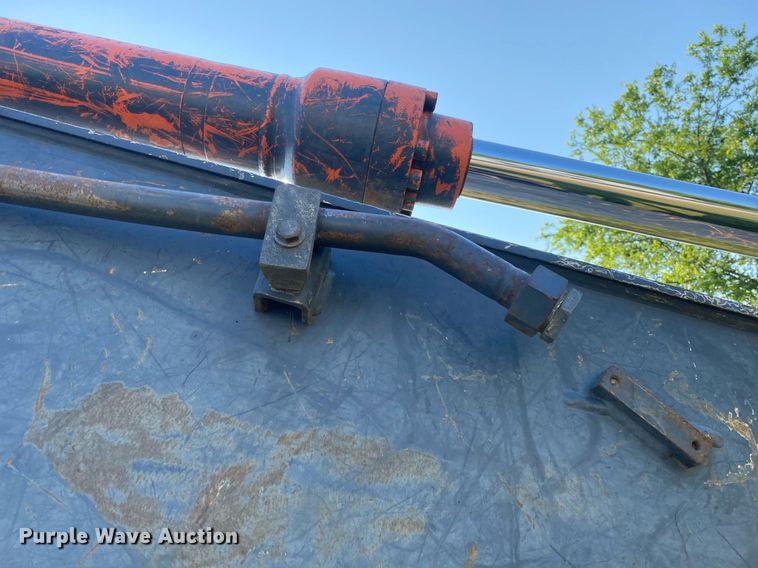 image for item DI7821 2009 John Deere 200D LC  excavator