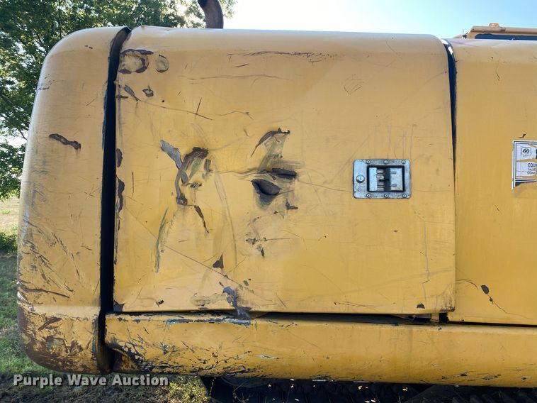 image for item DI7821 2009 John Deere 200D LC  excavator