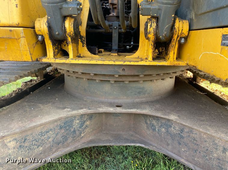 image for item DI7821 2009 John Deere 200D LC  excavator