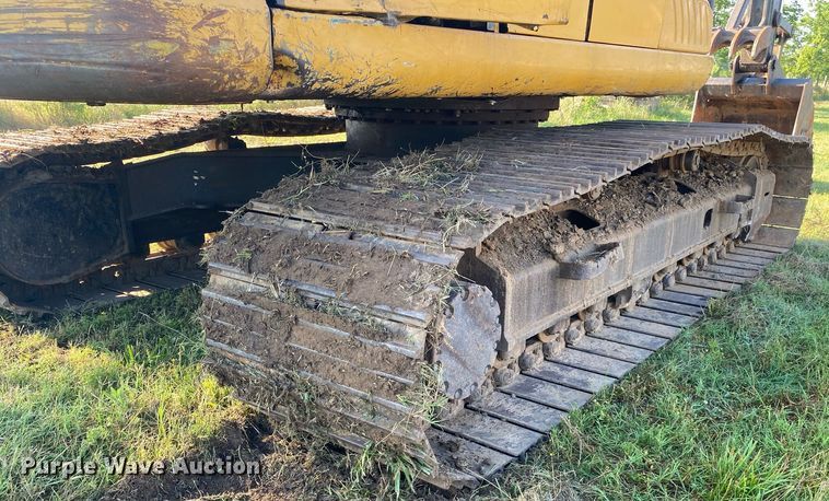 image for item DI7821 2009 John Deere 200D LC  excavator