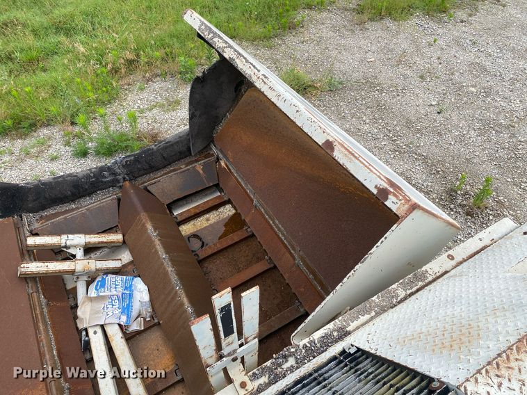 image for item DI7823 Cedarapids CR-461  paver