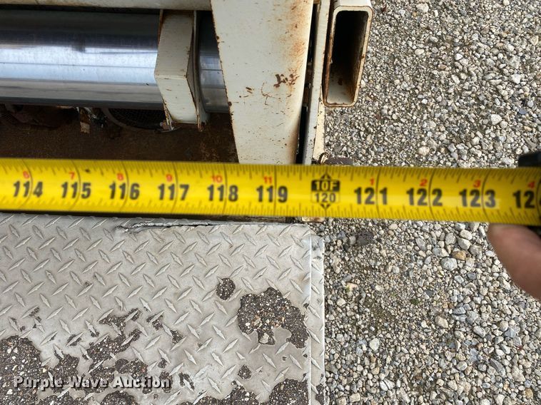 image for item DI7823 Cedarapids CR-461  paver