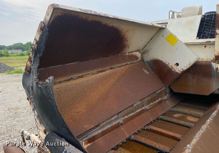 image for item DI7823 Cedarapids CR-461  paver