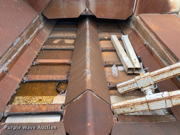 image for item DI7823 Cedarapids CR-461  paver