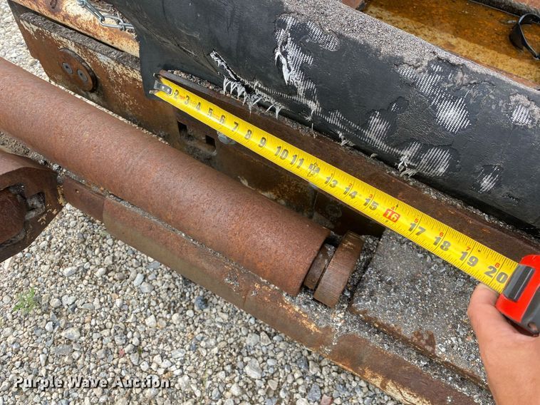 image for item DI7823 Cedarapids CR-461  paver