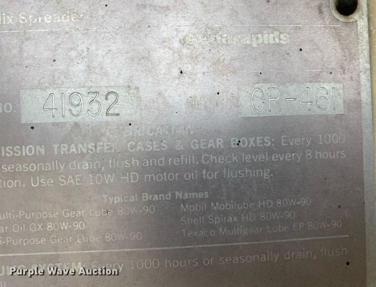 image for item DI7823 Cedarapids CR-461  paver