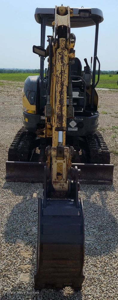 image for item DK1928 2007 Kobelco SK27SR3  mini excavator