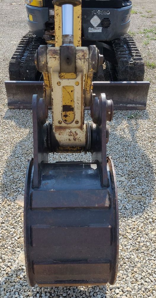 image for item DK1928 2007 Kobelco SK27SR3  mini excavator