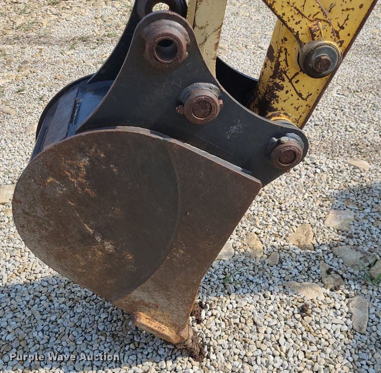 image for item DK1928 2007 Kobelco SK27SR3  mini excavator