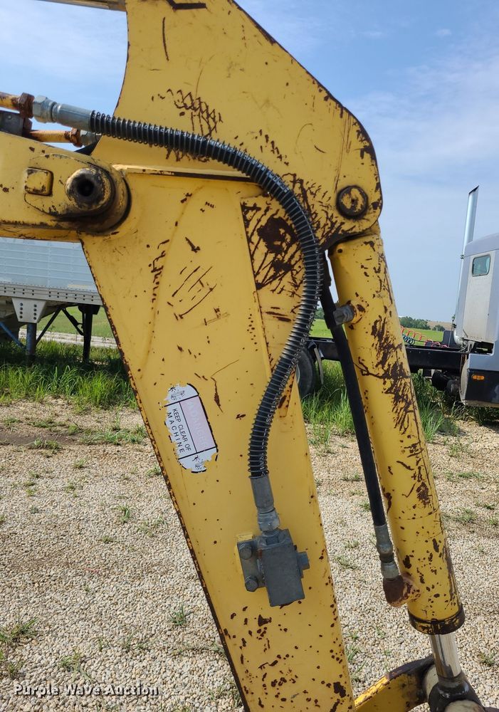 image for item DK1928 2007 Kobelco SK27SR3  mini excavator