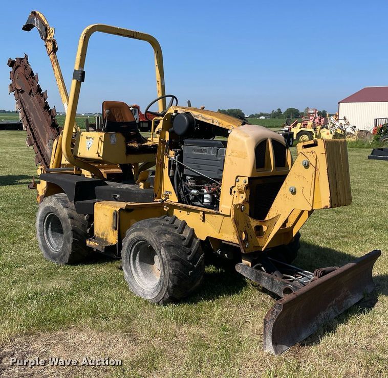 image for item DL3769 2005 Vermeer RT650 trencher