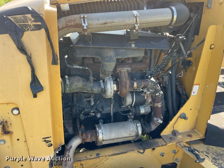 image for item DL3769 2005 Vermeer RT650 trencher