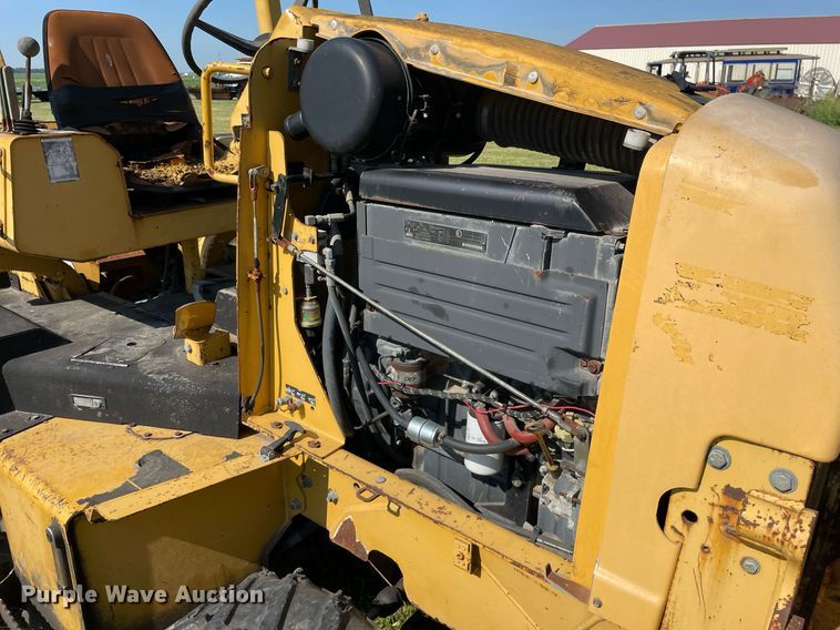 image for item DL3769 2005 Vermeer RT650 trencher