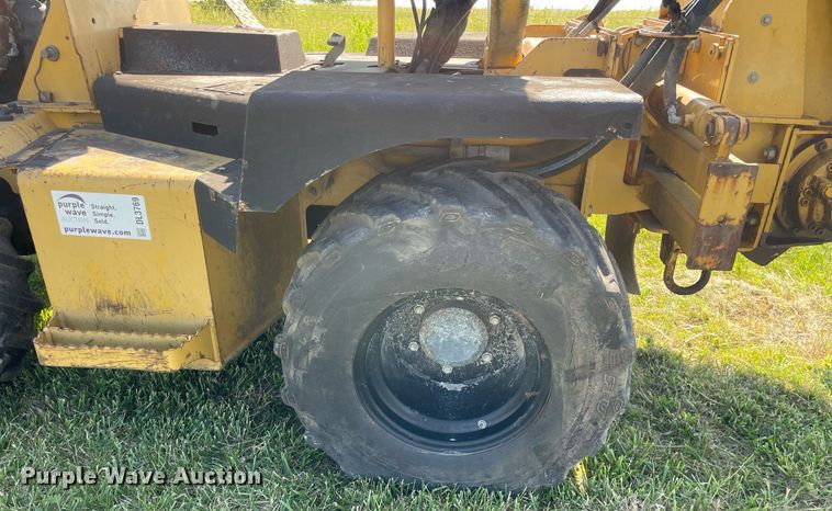 image for item DL3769 2005 Vermeer RT650 trencher