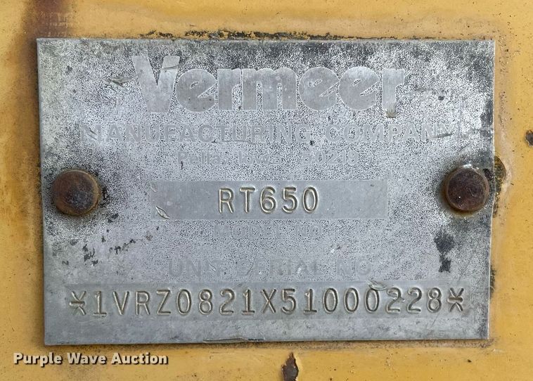 image for item DL3769 2005 Vermeer RT650 trencher
