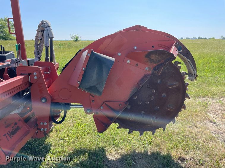 image for item DL3771 2007 Ditch Witch RT55  rock saw