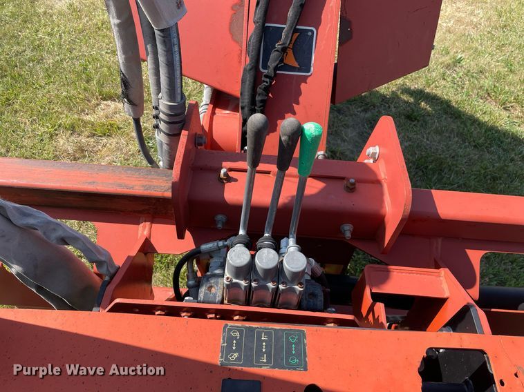 image for item DL3771 2007 Ditch Witch RT55  rock saw