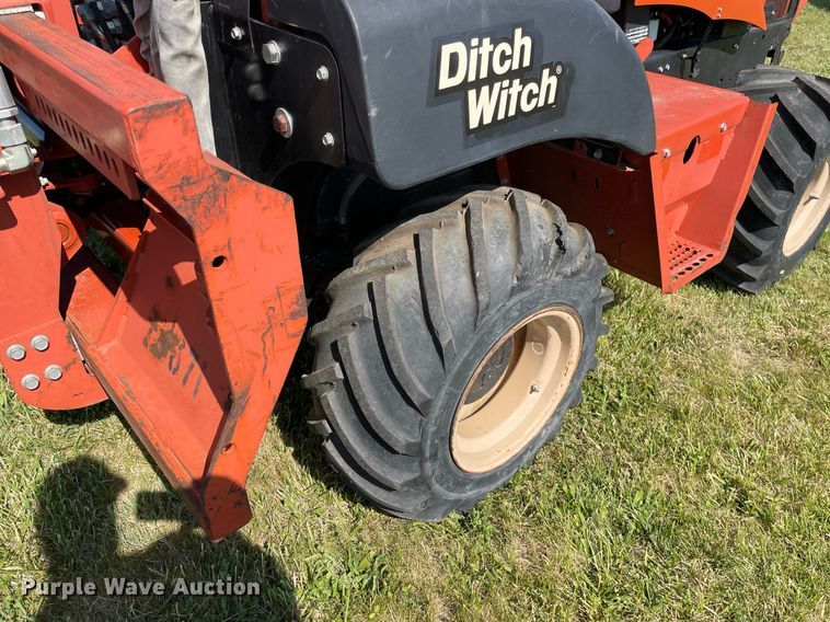 image for item DL3771 2007 Ditch Witch RT55  rock saw