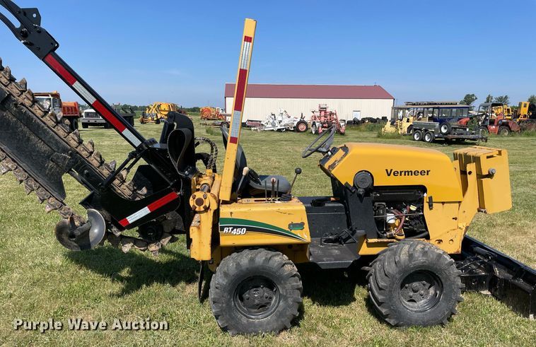 image for item DL3772 2005 Vermeer RT450  trencher