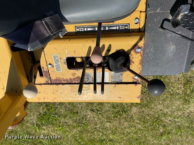 image for item DL3772 2005 Vermeer RT450  trencher