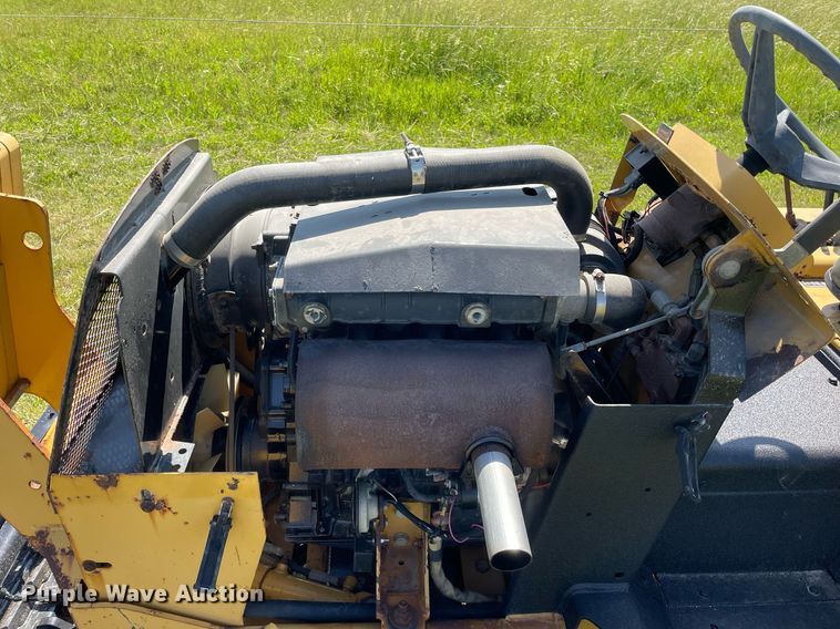 image for item DL3772 2005 Vermeer RT450  trencher