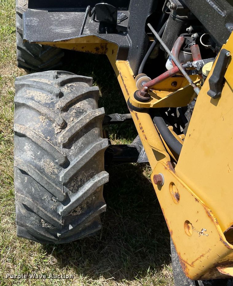 image for item DL3772 2005 Vermeer RT450  trencher