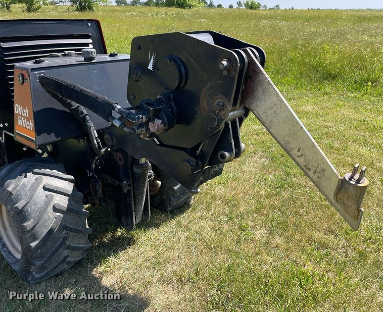 image for item DL3773 2010 Ditch Witch 410SX  cable plow