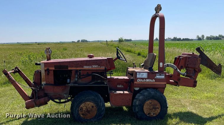 image for item DL3774 Ditch Witch 350SX  cable plow