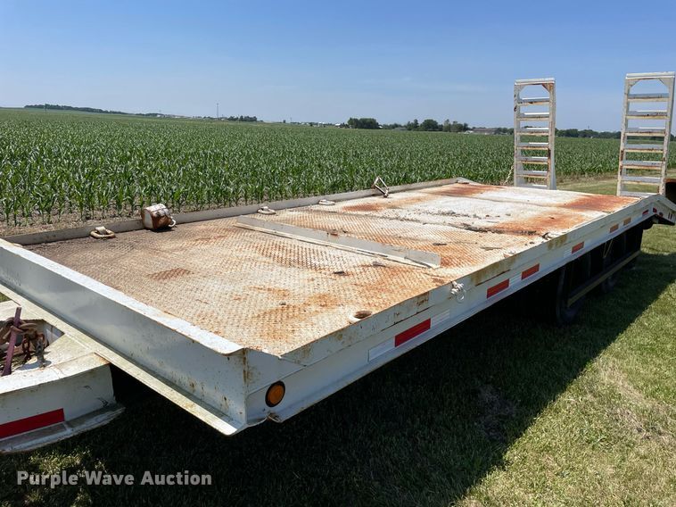 image for item DL3776 2001 Butler B2424-A  equipment trailer