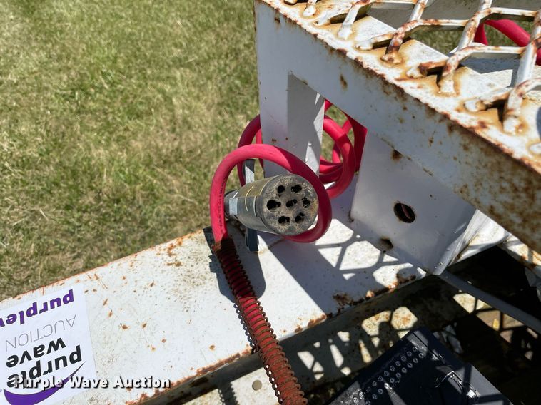 image for item DL3776 2001 Butler B2424-A  equipment trailer