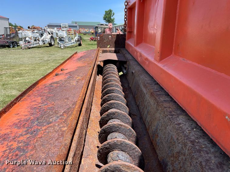 image for item DL3777 2004 International 7400  dump truck