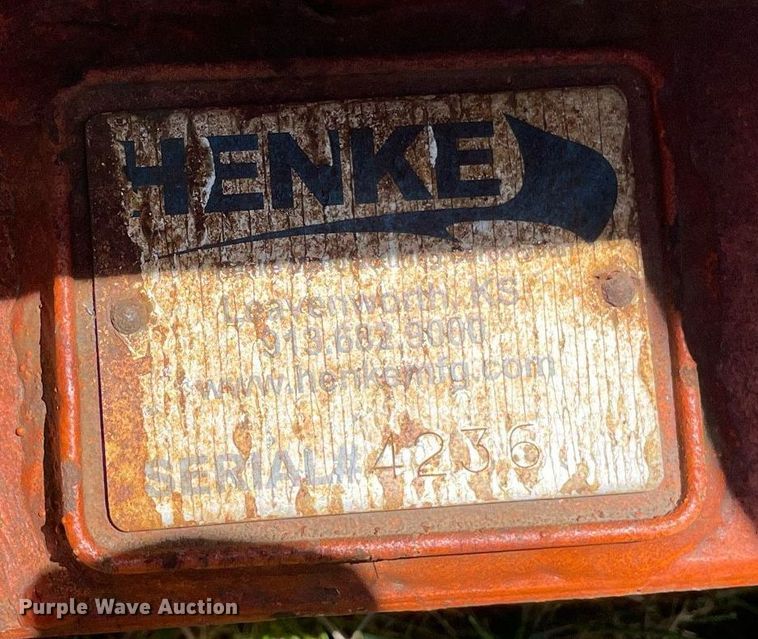 image for item DL3777 2004 International 7400  dump truck