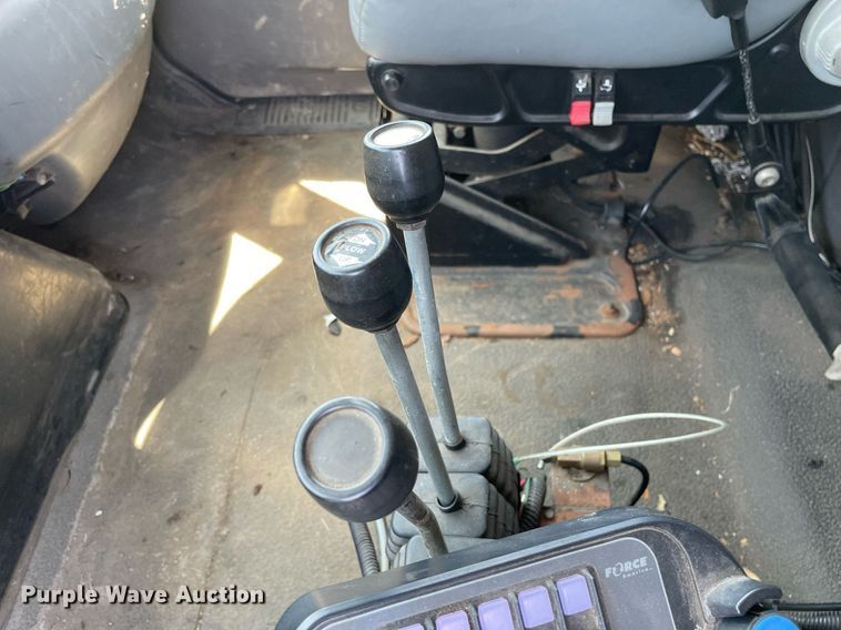 image for item DL3777 2004 International 7400  dump truck