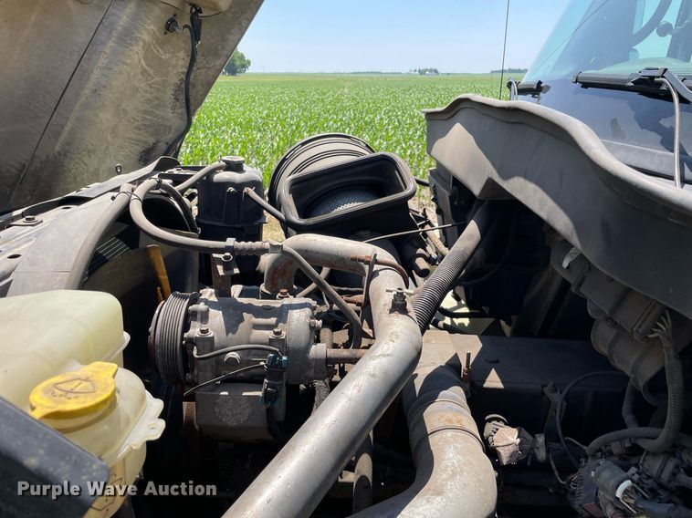 image for item DL3777 2004 International 7400  dump truck