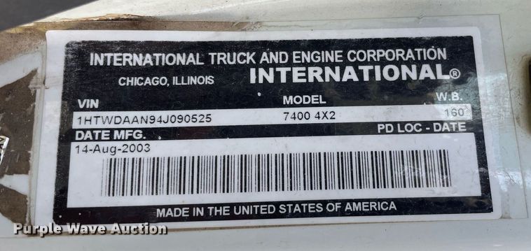 image for item DL3777 2004 International 7400  dump truck