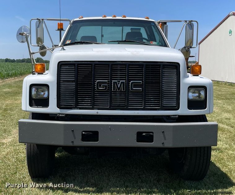 image for item DL3778 2000 GMC C8500  reel truck