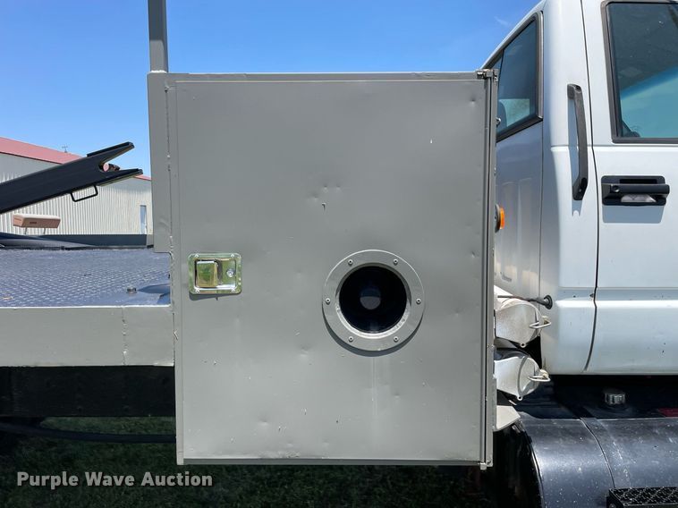 image for item DL3778 2000 GMC C8500  reel truck