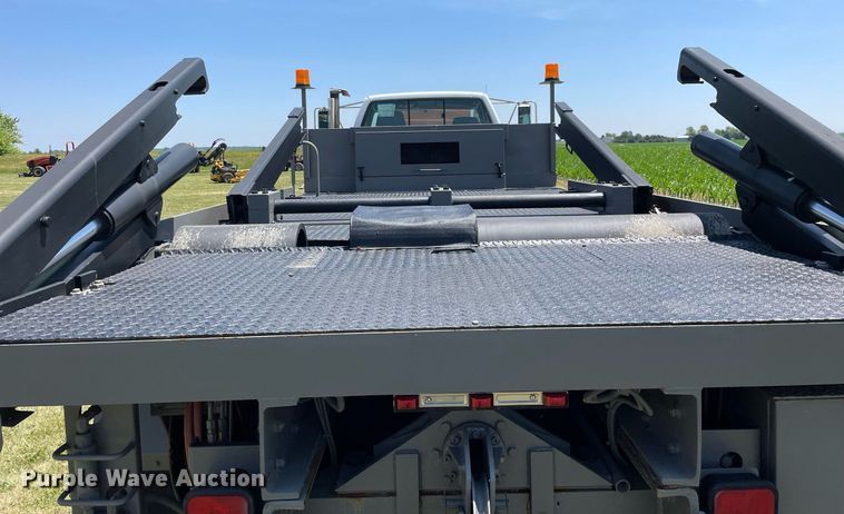 image for item DL3778 2000 GMC C8500  reel truck