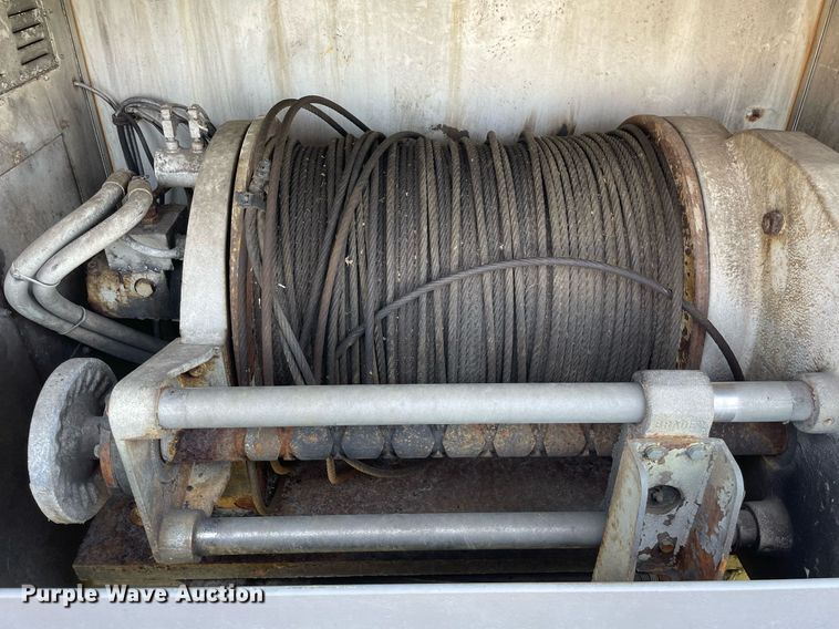 image for item DL3778 2000 GMC C8500  reel truck