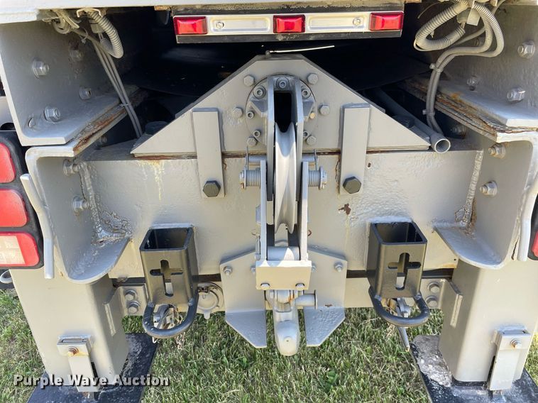 image for item DL3778 2000 GMC C8500  reel truck