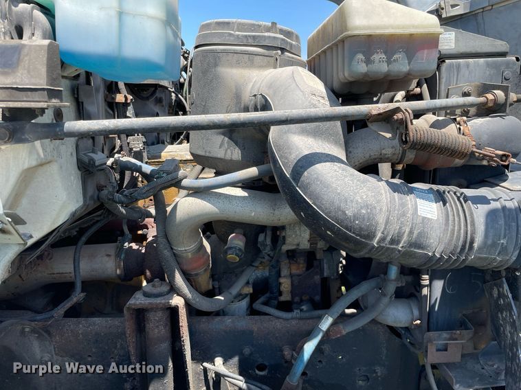 image for item DL3778 2000 GMC C8500  reel truck