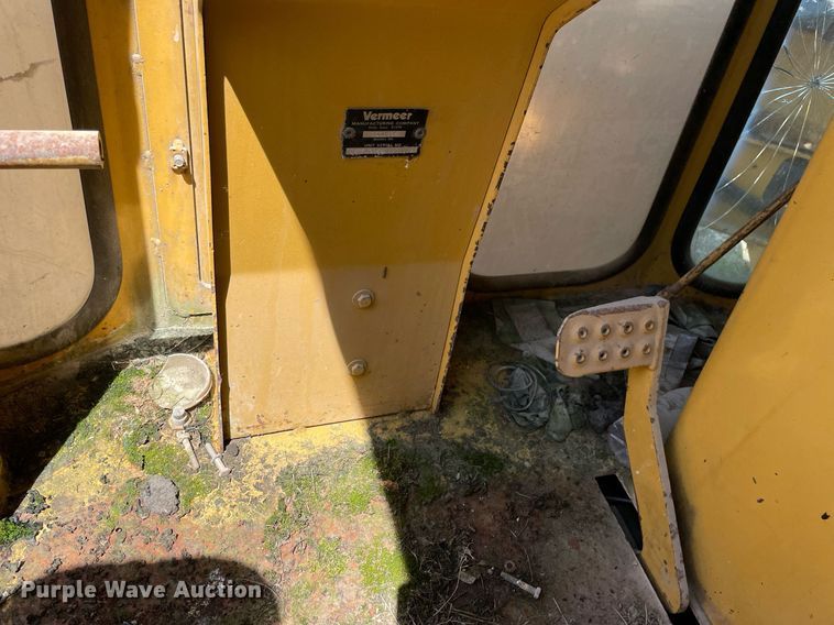image for item DL3780 1994 Vermeer CC135A Offset  concrete cutter