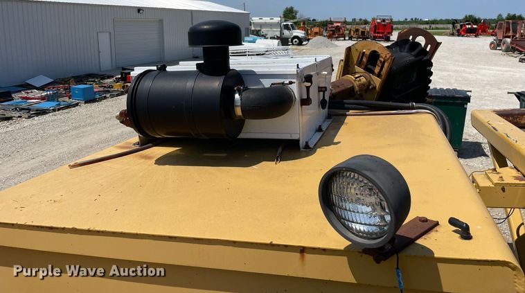 image for item DL3780 1994 Vermeer CC135A Offset  concrete cutter