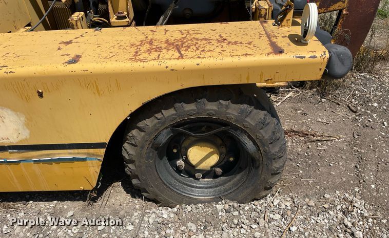 image for item DL3780 1994 Vermeer CC135A Offset  concrete cutter