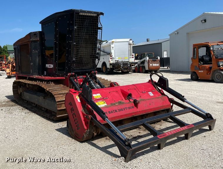 image for item DL3781 Fecon FTX200T5-24SST  mulcher
