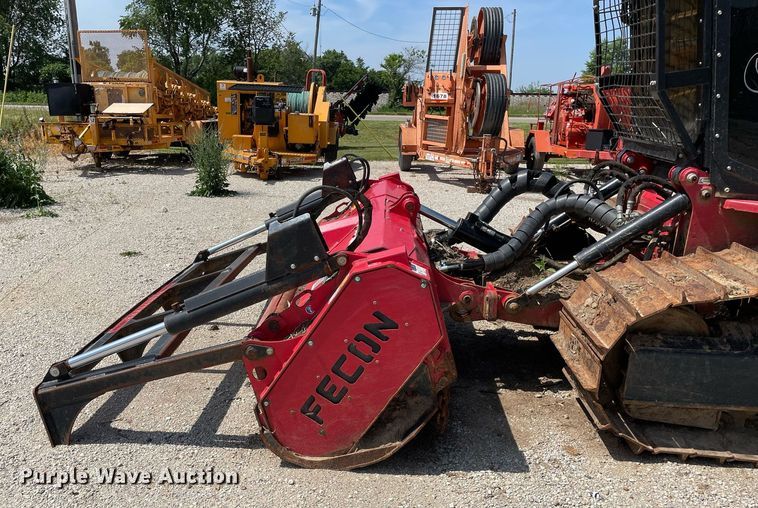 image for item DL3781 Fecon FTX200T5-24SST  mulcher
